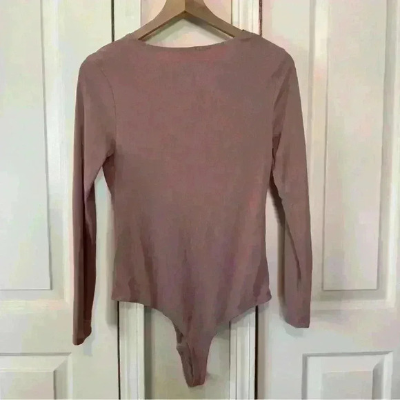 Elodie Women’s Blush Pink Bodysuit Size Large - Picture 5 of 9